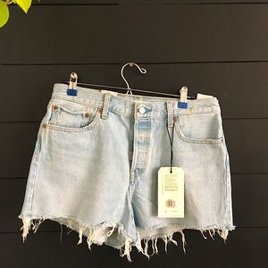 Levi’s Wedgie shorts